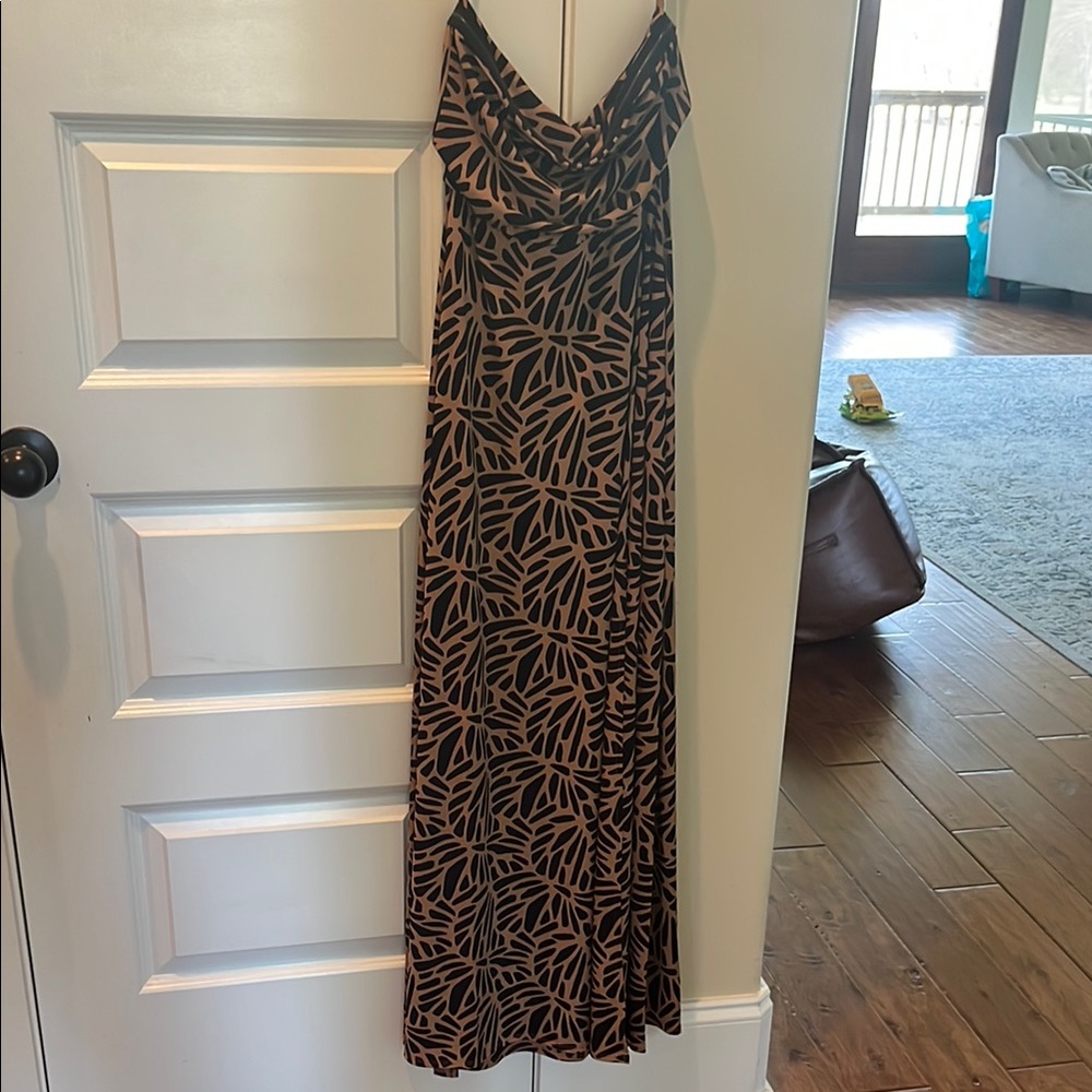 BR Factory Elegant Black and Brown Leaf Print Strapless Maxi - XS